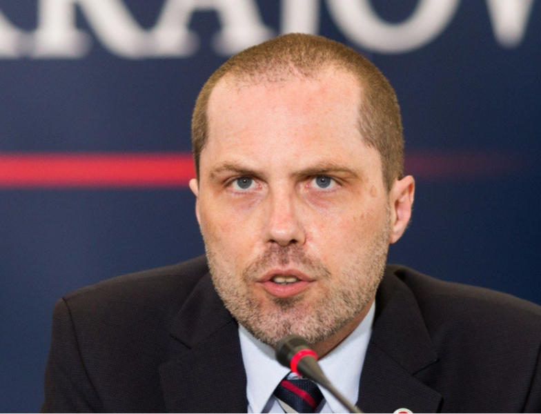 Plik:Marek Kuczyński.png
