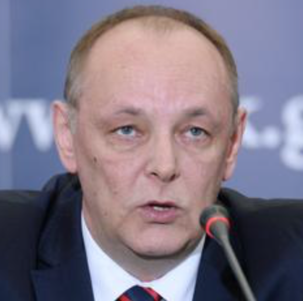 Plik:Marek Pasionek.png